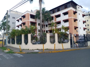 Apartamento en arroyo hondo  en santo domingo dn