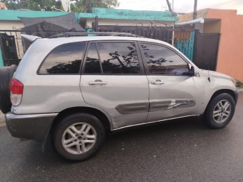 Vendo toyota rav4 2001