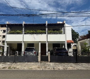 Casa en venta dos niveles en miramar independencia