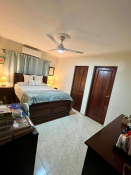 Apartamento en venta en la av. independencia.