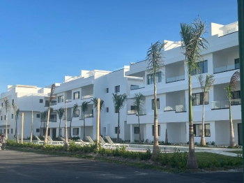 Vendo pent-house nuevo frente al campo de golf en complejo white sand