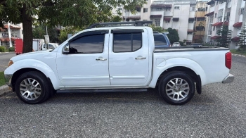 Nissan frontier 2012