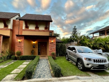 Vendo hermosa villa amueblada en jarabacoa