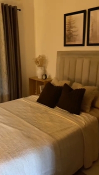 Apartamento sala comedor cocina baños balcón y 3 habitaciones