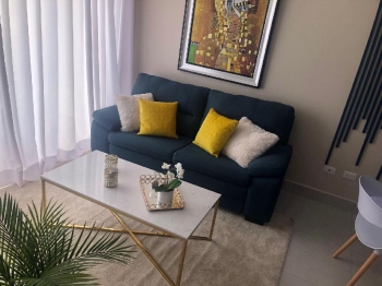En renta de apartamento amueblado en el sector la esperilla.