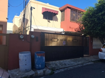 Se vende vivienda 176 m2  velazcasas distrito nacional