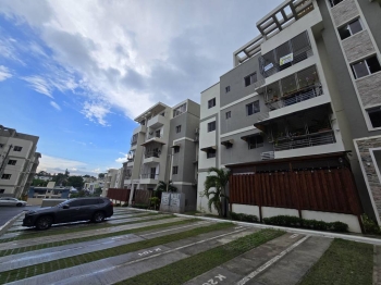 Apartamento 4to piso con terraza privada detrás de la embajada america