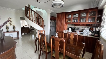 Apartamento en venta en bella vista de 3 habitaciones con terraza