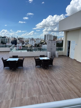 Alquiler de amplio apartamento en torre en bella vista
