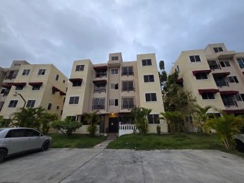 Apartamento en carmen renata iii al final de la av. monumental zona pa