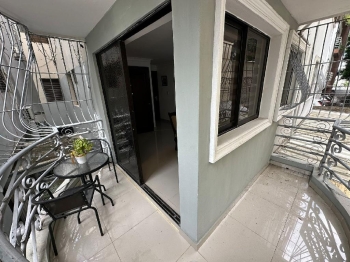 Apartamento con excelente ubicación evaristo morales cerca de la igles