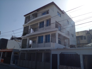 Edificio de apartamentos en venta en la zona oriental
