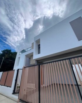 ???? casa de dos niveles en venta – valle verde santiago ????