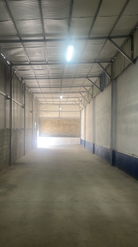 Arriendo nave de 200 m2 en herrera