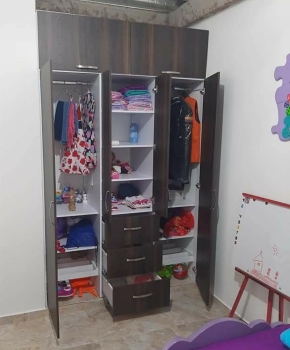 Ropero moderno