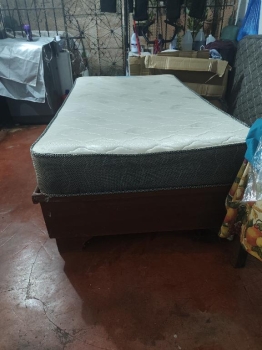 Cama y base de 39