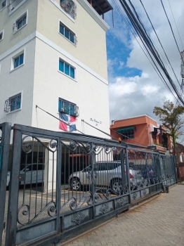 Se vende apartamento remodelado en el  residencial delvisa ix sector d