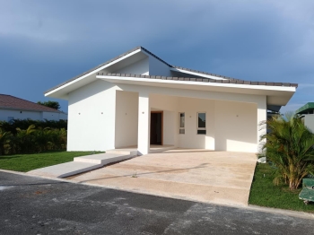 Vendo hermosa villa en la estancia