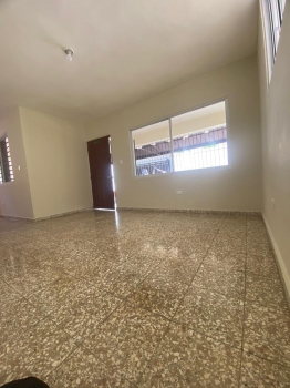 Casa de 3 habitaciones en venta en corales del sur