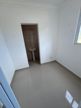 Apartamentos nuevos en vista hermosa