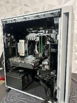 Hp envy desktop te02 - pc gamer en la vega