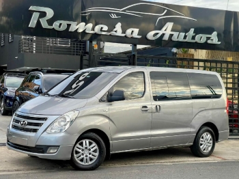 Hyundai grand starex 2017 en santo domingo este