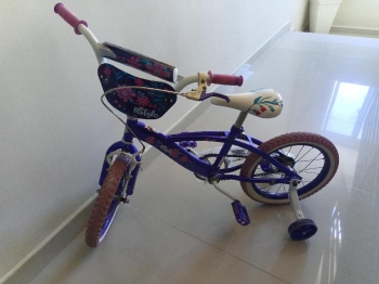 Bicicleta aro 16 para niñas.-