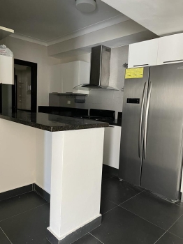 Apartamento amueblado de 2 habitaciones con linea blanca en el ensanch