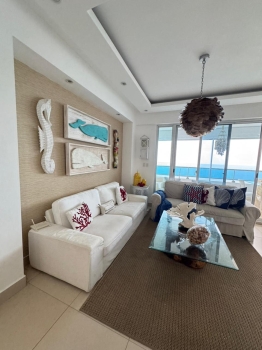 Venta espectacular de apartamento completamente amueblado en primera l