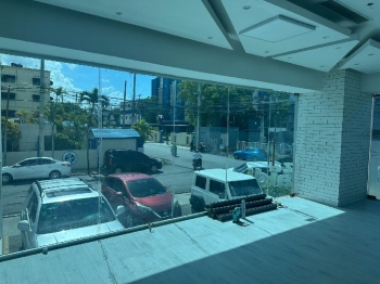 Local comercial en alquiler – el millón ideal para salón de belleza es