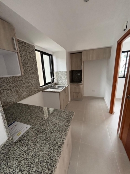 Alquiler de apartamento nuevo en el sector de evaristo morales santo d