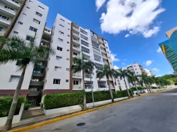 Apartamento en venta en la cayetano germosen  distrito nacional!
