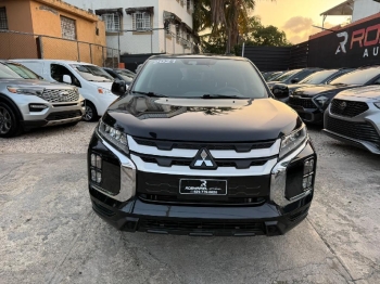 Mitsubishi outlander sport  es 2021