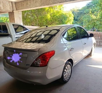 Nissan versa 2014 excelente