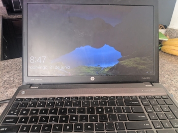 Computadora lapto  hp lista para usar esta en excelente condiciones pa