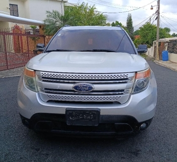 Ford explorer xlt 3 filas de asientos 14