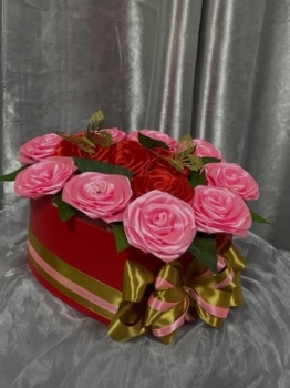 Cajas de rosas eternas llenas de amor