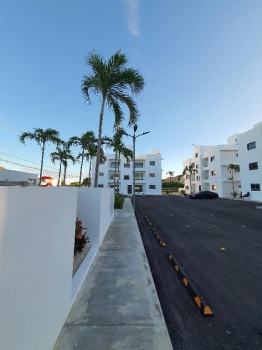 Apartamento con azotea privada en  venta -alquiler  pueblo bávaro