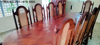 Vendo maravilloso juego de comedor artesanal