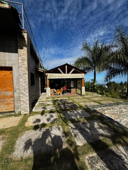 Venta de espectacular villa la colonia san cristobal