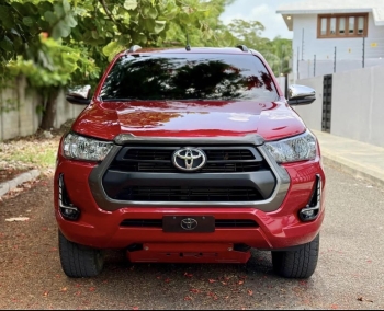 Toyota hilux 2023 en la vega