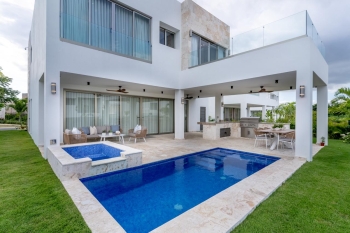 Vendo villa en playa nueva romana