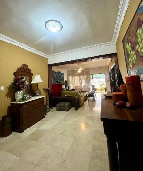 Vendo apartamento en naco clasico