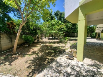 ???? propiedad en venta – casa espaciosa con potencial de inversión en