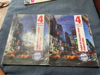 Libro de ingles  cuadernillo 4to de secundaria