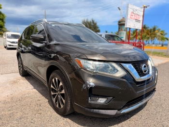 Nissan rogue sv 2017