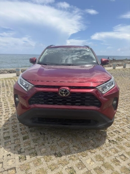 Toyota rav4 2021 xle 4x4
