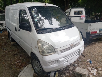 Chevrolet  n300 max  2016 gasolina   manual  no aire acondicionado  2