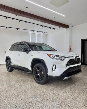 Toyota rav4 xse hybrid 2020