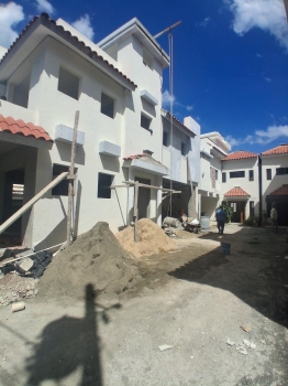 Casa a estrenar en mirador del oeste
